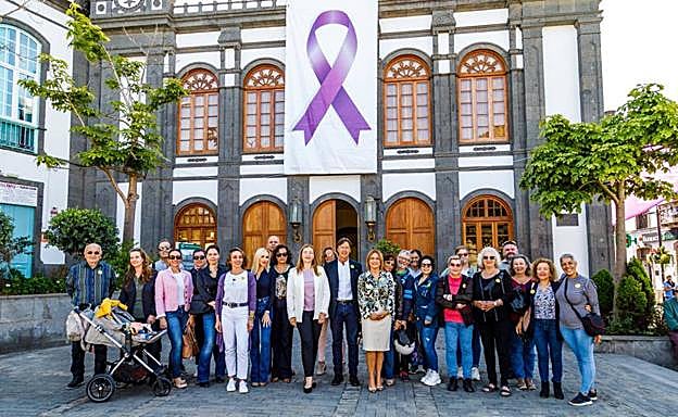 Imagen principal - Diferentes momentos del encuentro. 