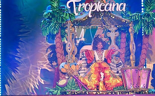 Valentina Fuentefría, primera dama de honor. 