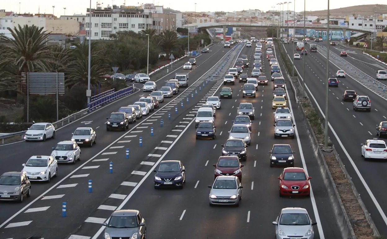 Las ventas de vehículos de ocasión caen un 8,9% en febrero en Canarias