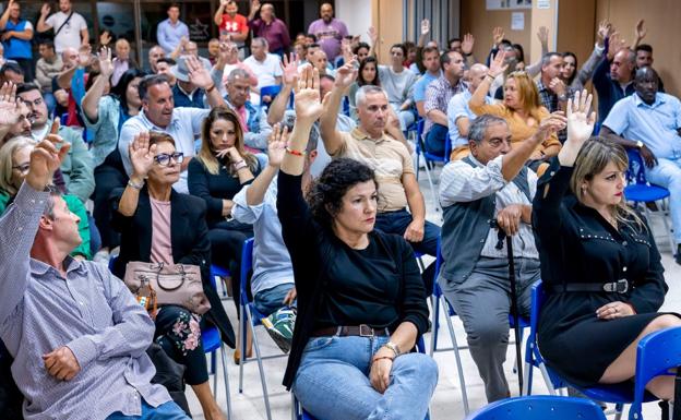 Un momento de las votaciones en la sede insular de CC. 