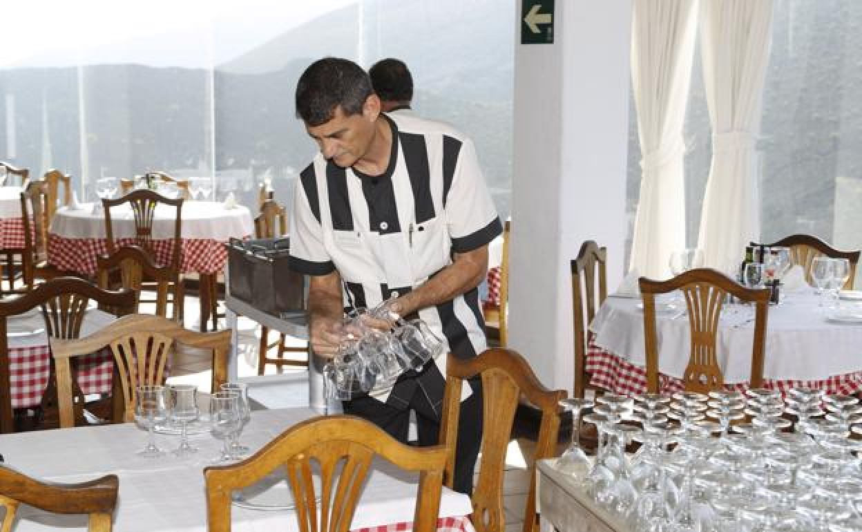 Camareros de los Centros. 