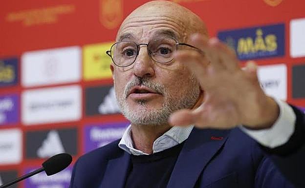 Luis de la Fuente, durante su primera rueda de prensa como seleccionador español.
