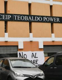 Imagen secundaria 2 - Cruz de Piedra rechaza el cierre del colegio Teobaldo Power y pide explicaciones 