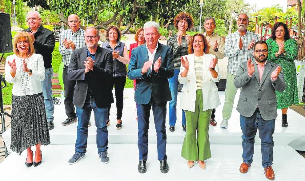 Pedro Quevedo, en el centro, junto a quienes le acompañan en la candidatura de NC en Las Palmas de Gran Canaria. 