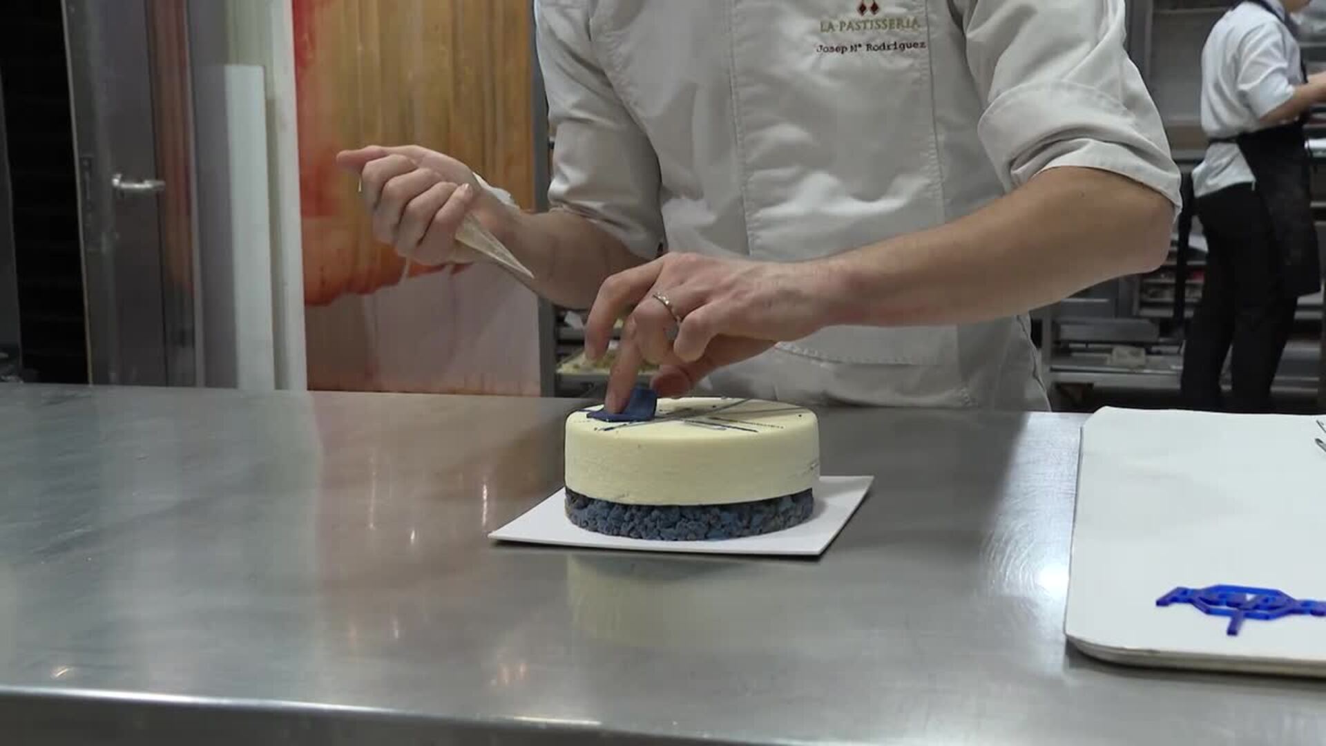 La Pastisseria apuesta por la crema catalana como producto estrella para su pastel del Día del Padre