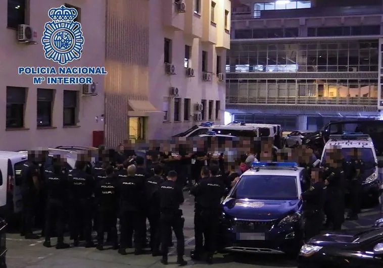 Imagen de la operación policial donde han sido detenidas 33 personas en el sur de Tenerife.