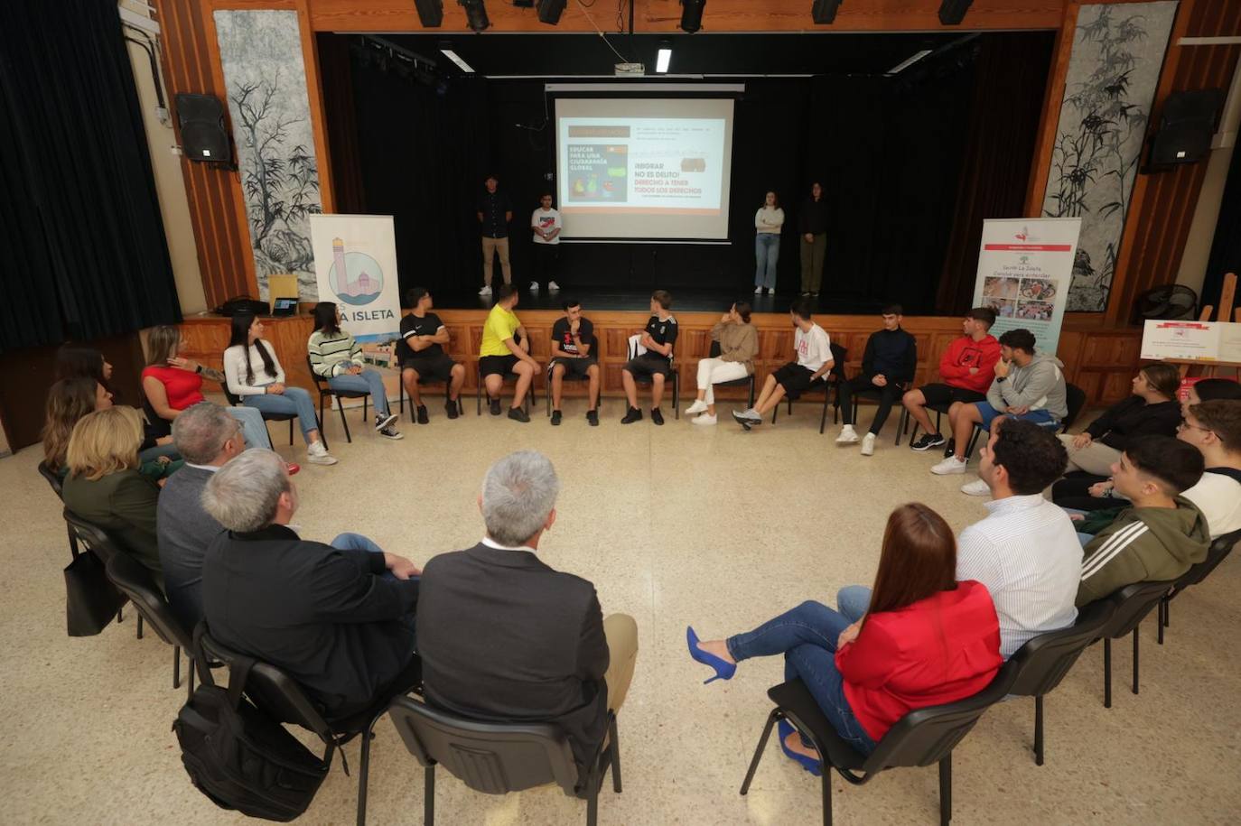 Clavijo reconoce el proyecto de integración del IES La Isleta