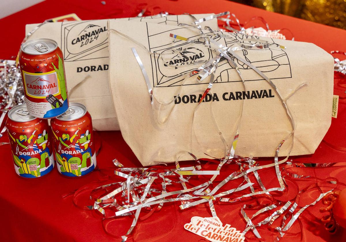 Imagen principal - Dorada rinde homenaje a la creatividad con el lanzamiento de la primera teletienda del Carnaval