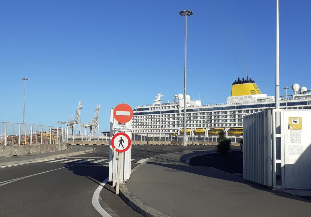 Muelle de cruceros, Naos y Los Mármoles estrenarán controles y barreras