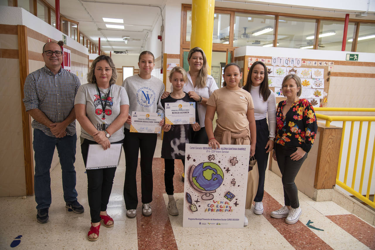 Segundo premio y participantes del CEIP Artemi Semidán.