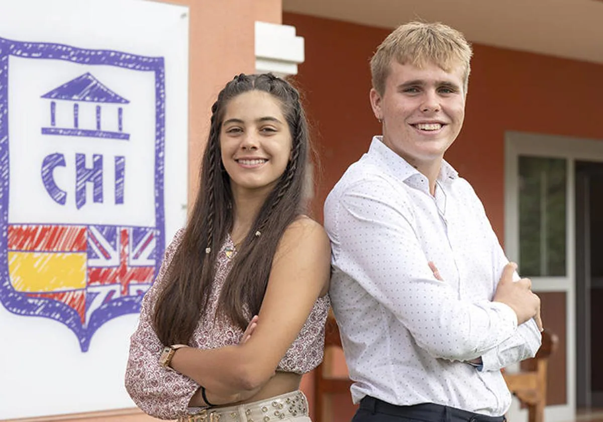 Gara Herrera y Roque Negrín, alumnos del Colegio Hispano Inglés.