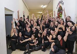 Imagen de los miembros de la comparsa Baracoa.