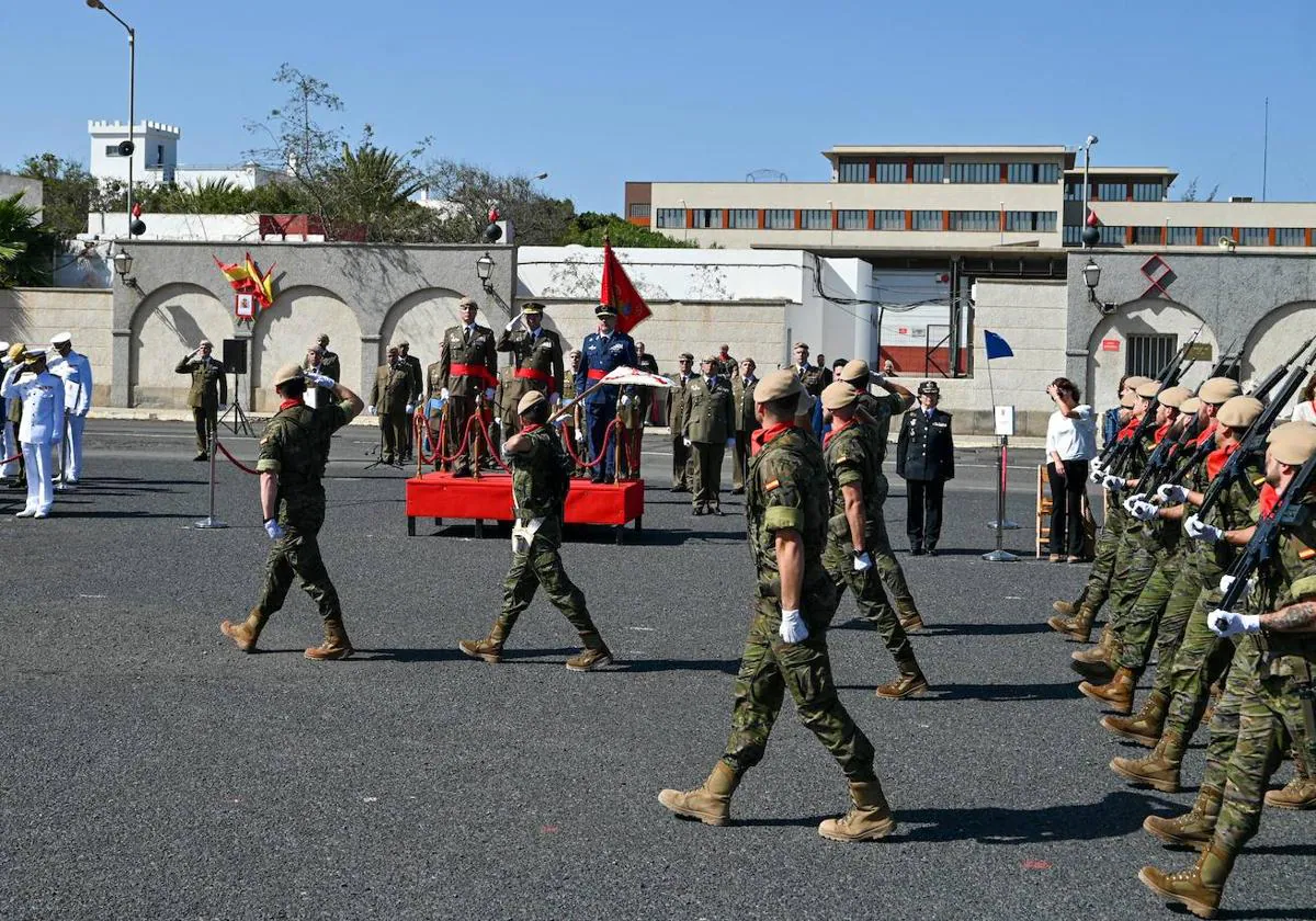 Celebración del 16º aniversario de la Brigada Canarias XVI en Gran Canaria.