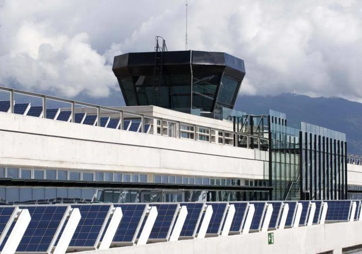Canarias propone ahora que la ruta aérea con precio máximo sea Madrid-La Palma
