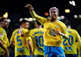 Julián Araujo celebra su gol ante el Getafe en el Gran Canaria.