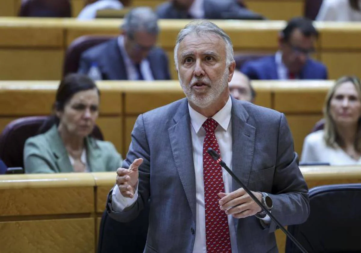 El ministro de Política territorial, Ángel Víctor Torres, este martes en el Senado.
