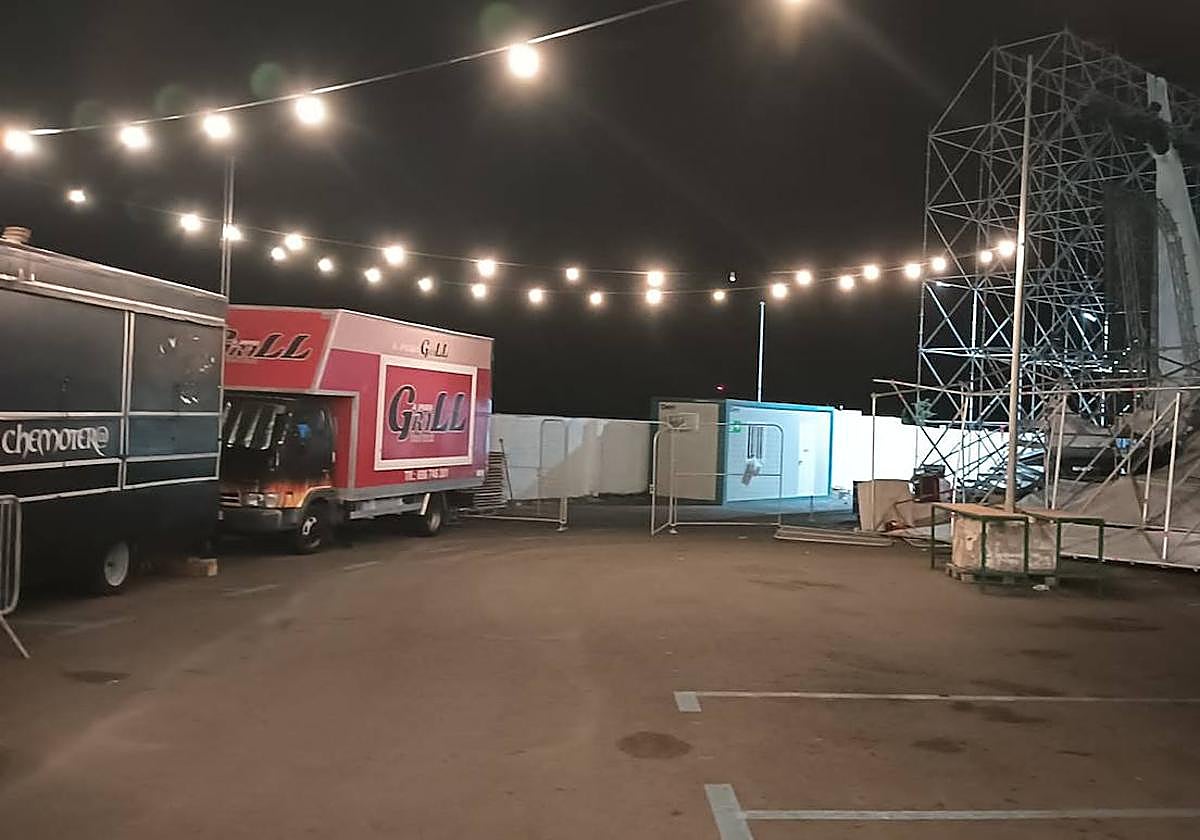 &#039;La movida galdense&#039;, a punto de quedarse sin escenario por el viento