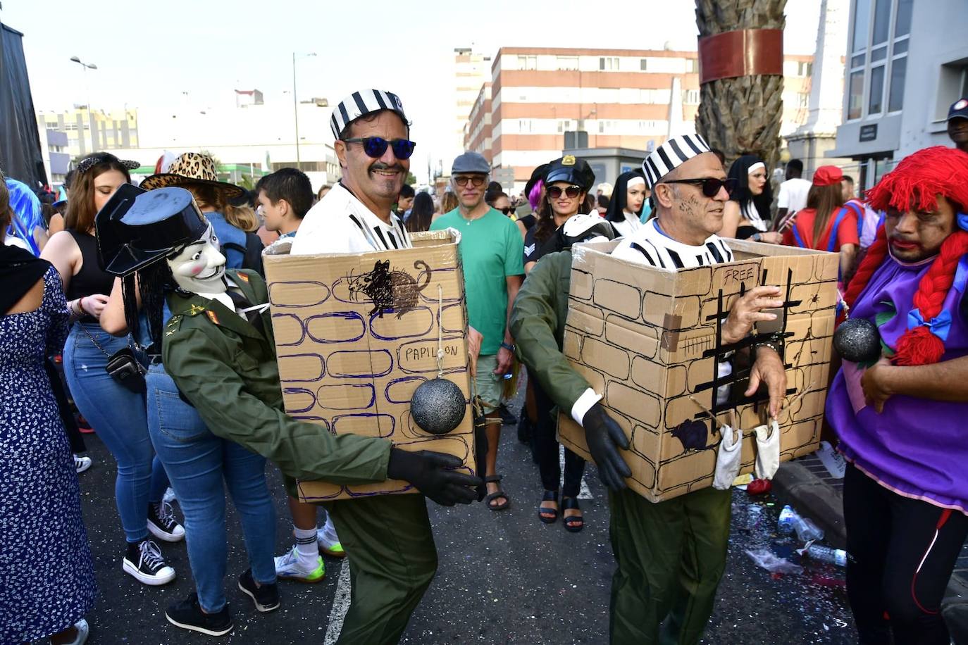 El Puerto se llena de mascaritas el martes de carnaval