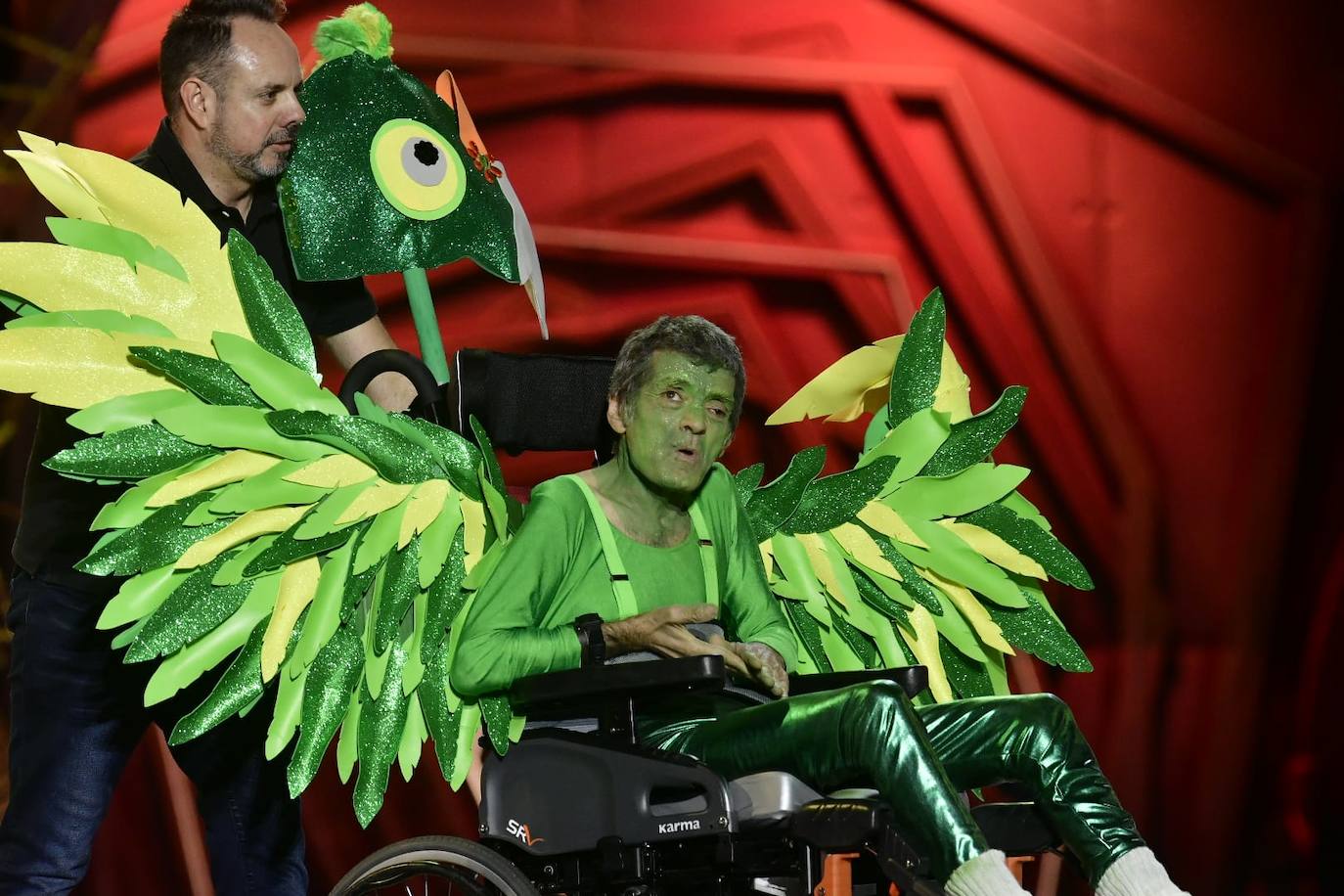 El carnaval de integración reparte ilusión en el escenario del Puerto