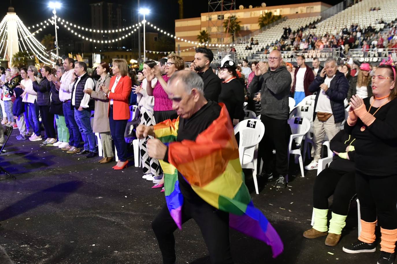 El carnaval de integración reparte ilusión en el escenario del Puerto