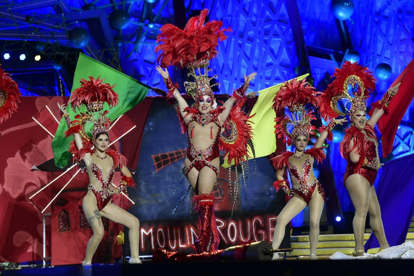 El carnaval de integración reparte ilusión en el escenario del Puerto