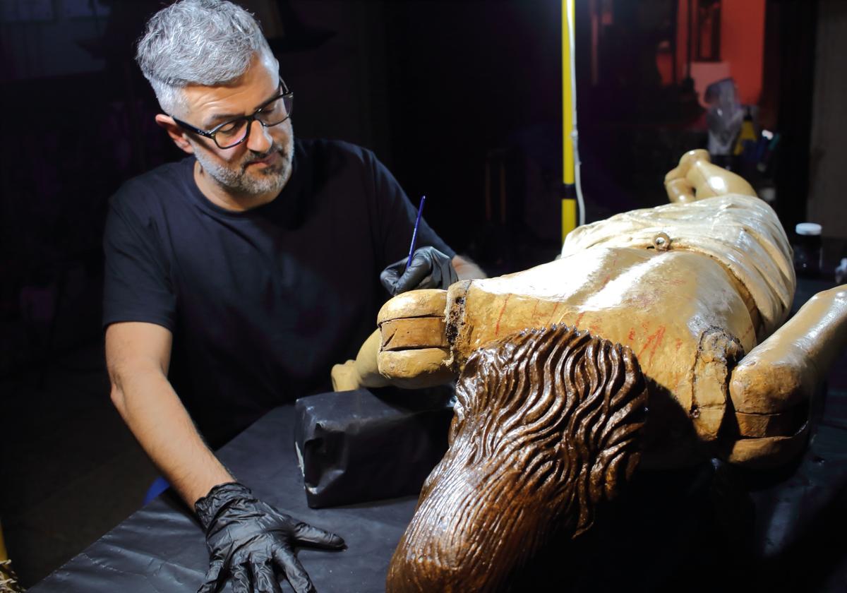 La restauración revela un Cristo articulado