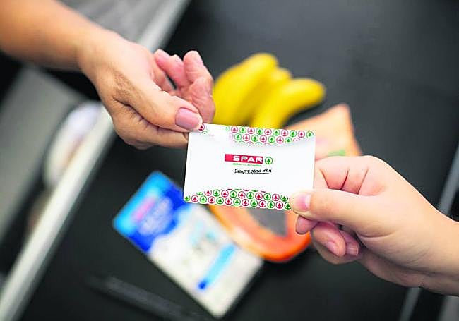 A través del sistema de tarjeta monedero de SPAR Gran Canaria alrededor de 36.000 personas se han beneficiado de ayudas sociales en 2023.