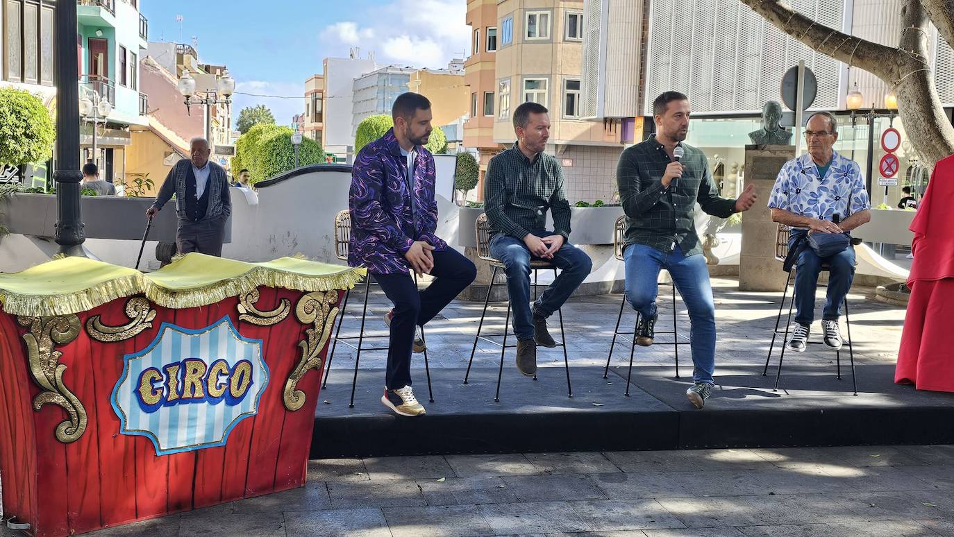 Kilian Betancor, Miguel Rodríguez, Juan Antonio Peña y Arnaldo Ojeda presentaron el programa de actos.