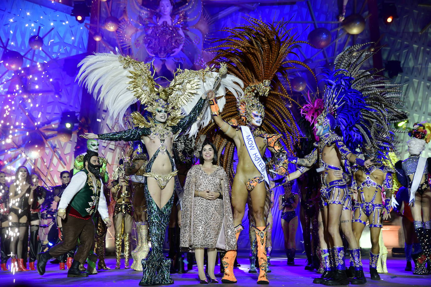 Los drag se suben a sus plataformas en &#039;Los Carnavales del Mundo&#039;