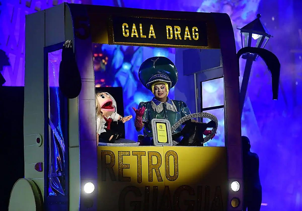 Uno de los momentos de la gala drag del carnaval de Las Palmas de Gran Canaria.