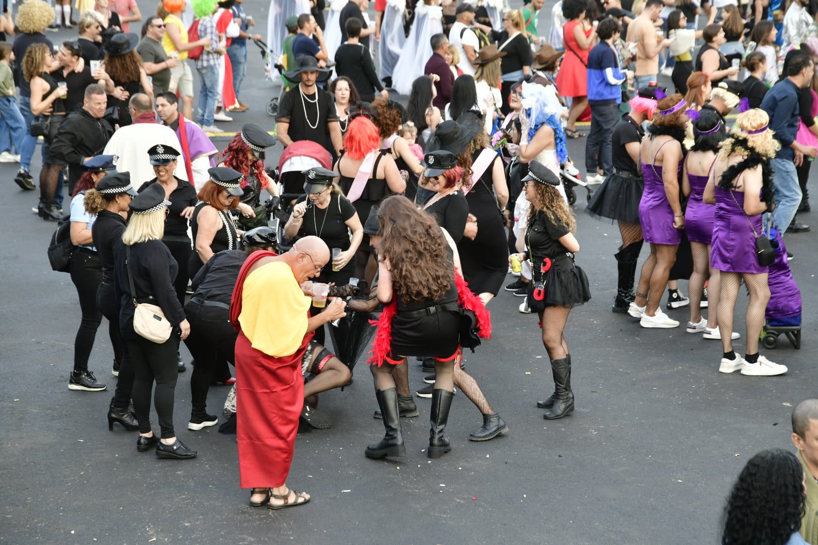 El entierro de la sardina cierra el carnaval de Las Palmas de Gran Canaria