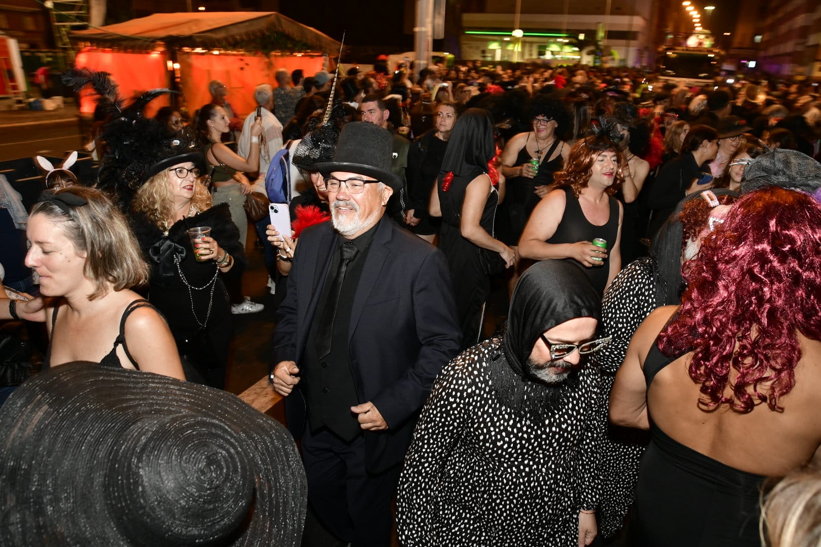 El entierro de la sardina cierra el carnaval de Las Palmas de Gran Canaria