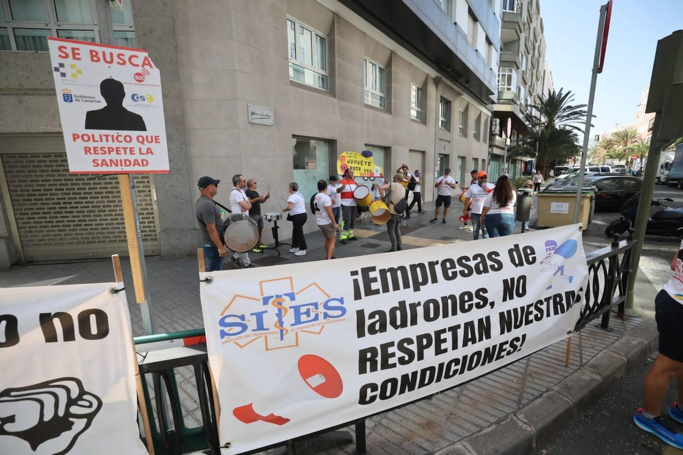 La manifestación del Transporte Sanitario no Urgente, en imágenes