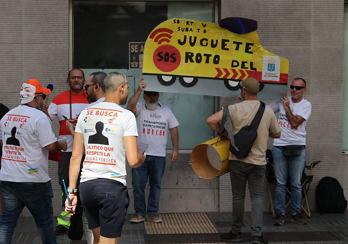 La manifestación del Transporte Sanitario no Urgente, en imágenes