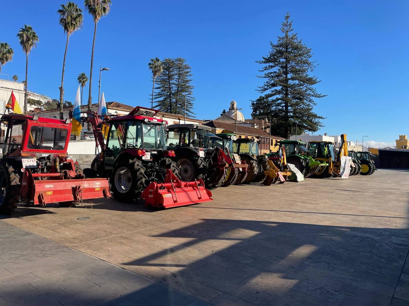 La tractorada toma la capital grancanaria en protesta por la situación del campo