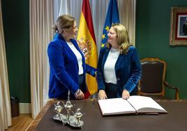 La presidenta de la Asamblea Regional de Murcia visita el Parlamento de Canarias