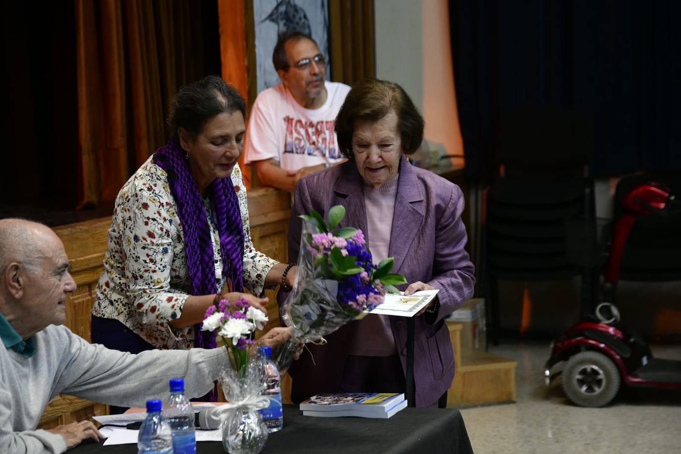 La Isleta reconoce en el día del barrio a vecinos destacados