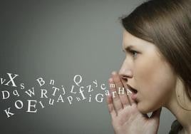 ¿Se expresan los jóvenes de ahora peor que los de antes? Lo que dice un informe de la RAE