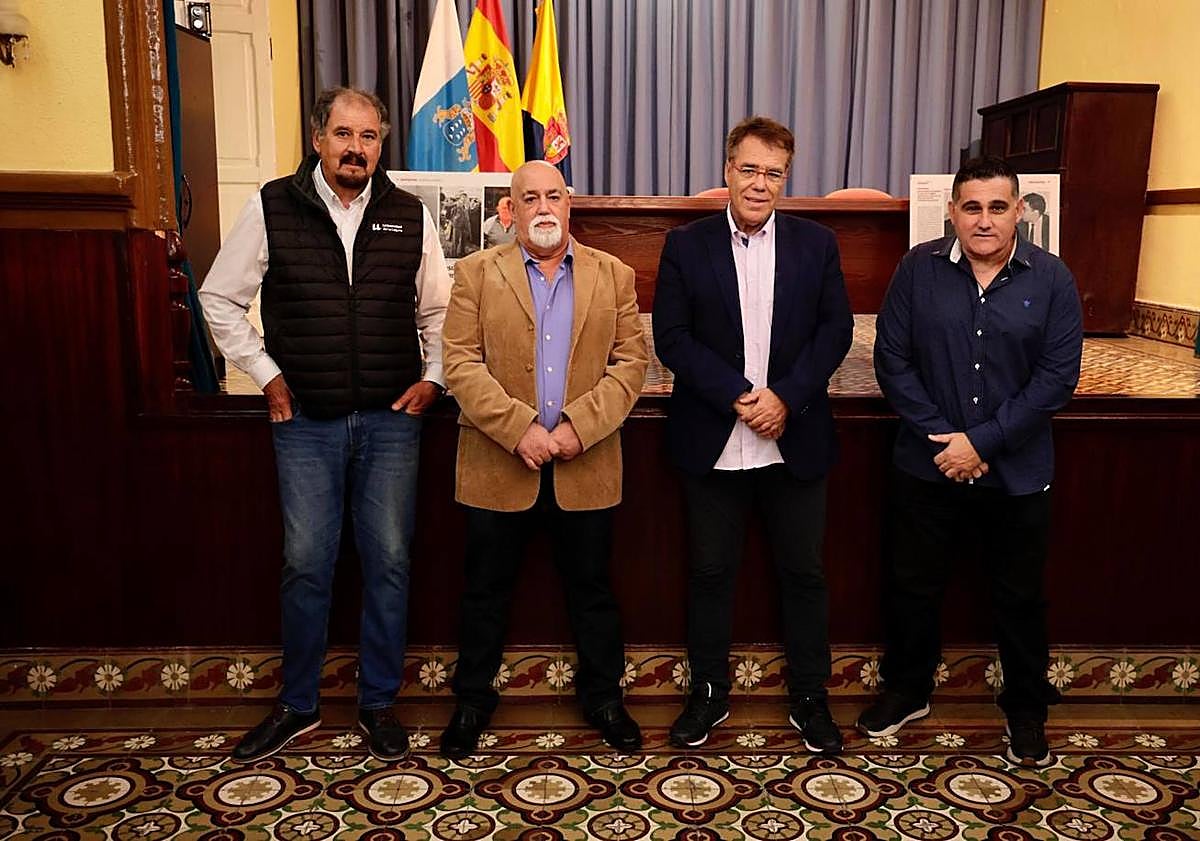 Imagen principal - Charla magistral en Firgas