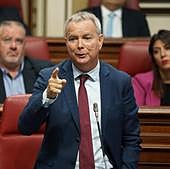 El PSOE cuestiona por qué en Canarias sí investigan la compra de mascarillas pero no en Madrid