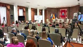 El Parlamento de Canarias acoge el primer Foro por la Igualdad Salarial