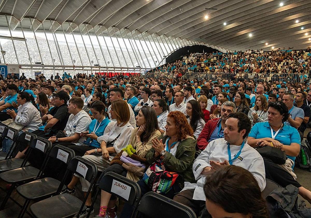 Imagen principal - El alumnado de Formación Profesional ya luce las medallas del campeonato Canarias Skills 2024