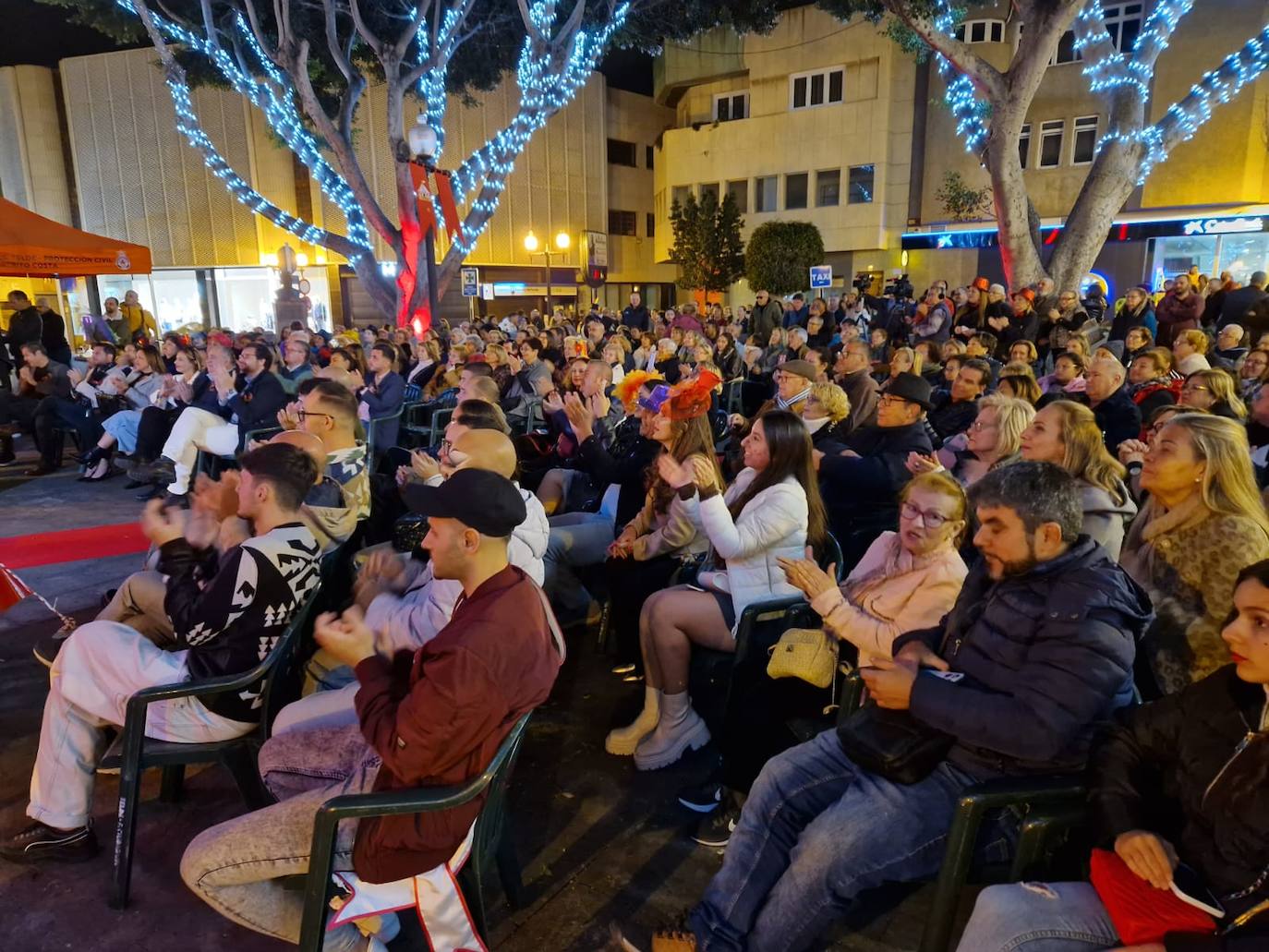 El carnaval de Telde se inaugura con el vibrante pregón de Arnaldo Ojeda