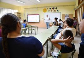 Imagen de archivo de un aula en un centro canario.