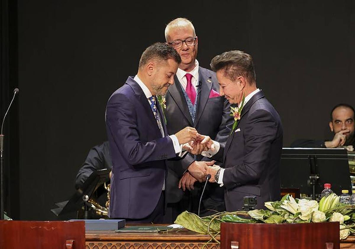 Boda civil en Gran Canaria.