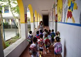 El 8 de abril se abre el plazo para pedir plaza en los colegios canarios el próximo curso