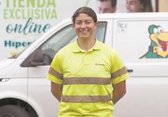 Raquel Santana trabaja en el Servicio a Domicilio de la cadena