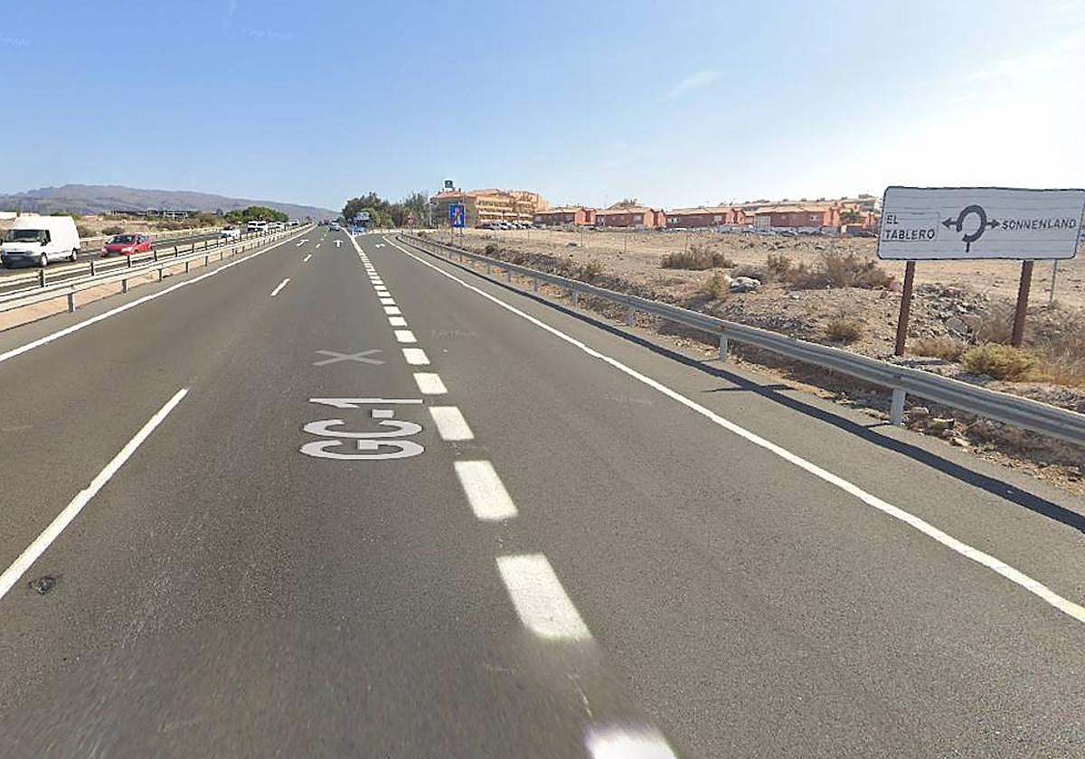 Carretera GC-1, dirección norte en San Bartolomé de Tirajana.