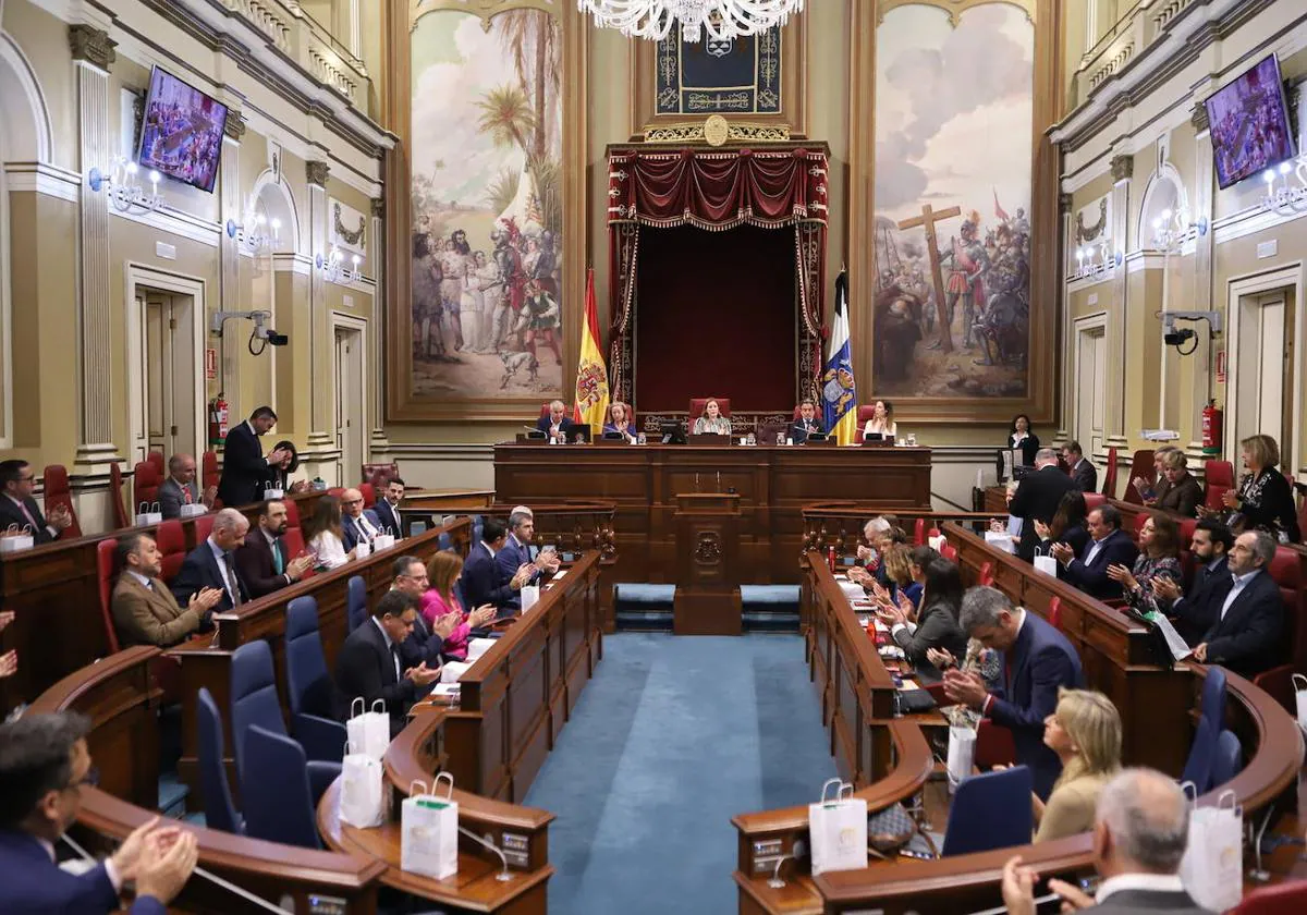 The groups close the negotiation on the bodies of Parliament