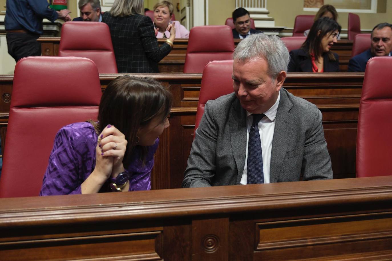 El debate del estado de la nacionalidad canaria, en imágenes